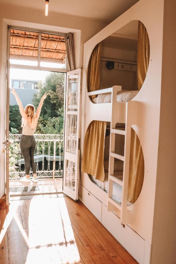 Capsule in 8-Bed Mixed Dormitory Room with Garden View,1036477093:JPEG